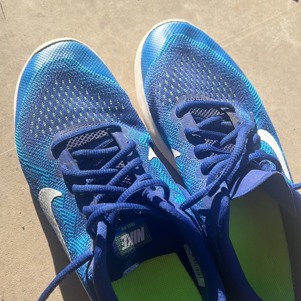 Nike Free RN running shoes. Boys/men size 7. Excellent condition. Barely worn. - Picture 10 of 12